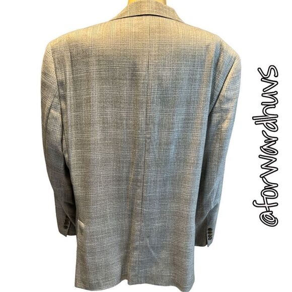 Cremieux Two Button Blazer - Size 46 Regular - Luxurious Bamboo Fabric - Picture 5 of 8